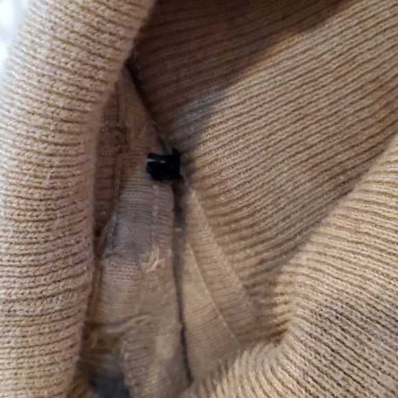 TAUPE MOCK TURTLENECK SLEEVELESS.  COTTON LIGHTWEIGHT. NO SIZE - Picture 2 of 5